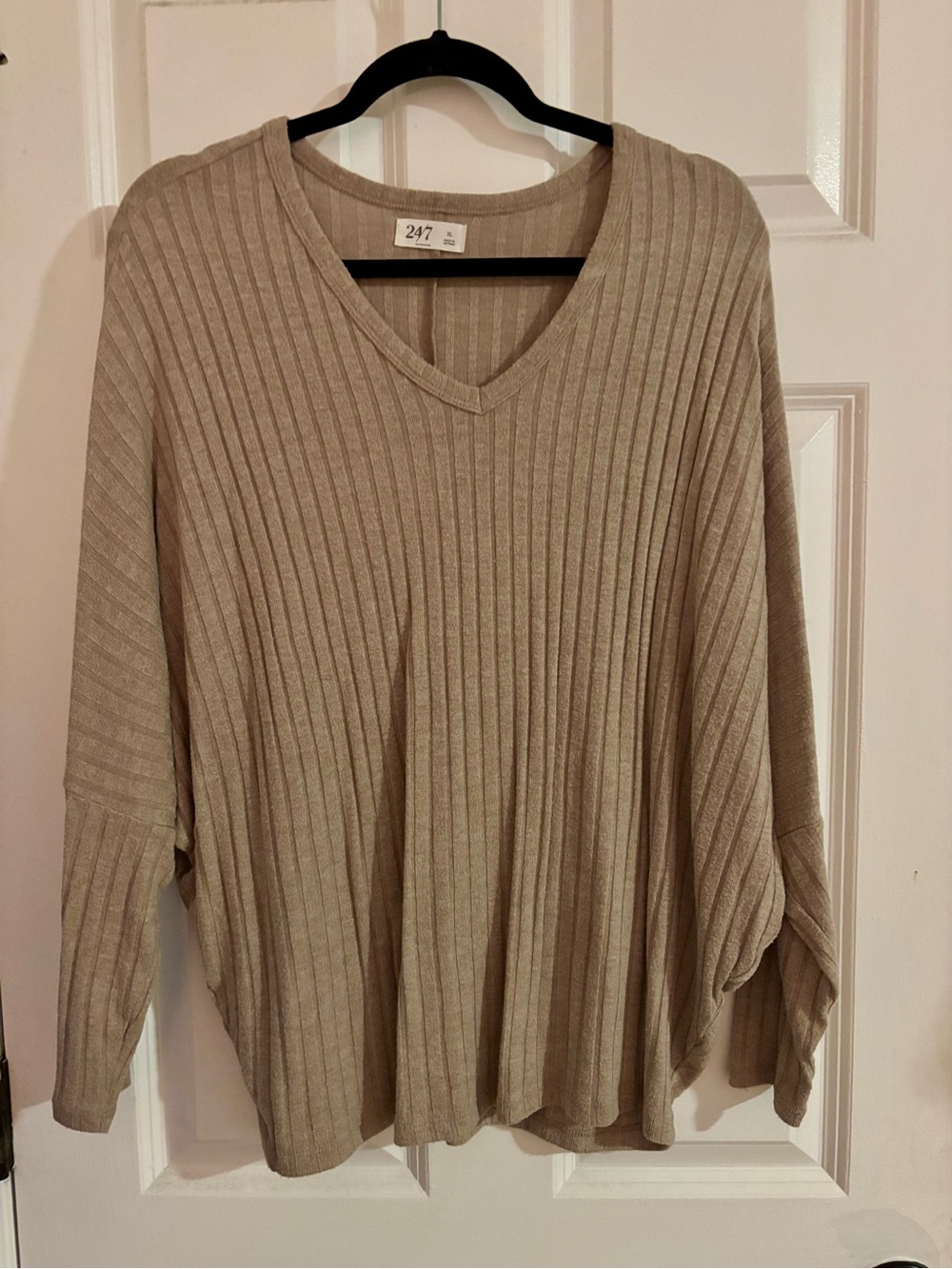 47 Ribbed V-Neck Sweater in Beige